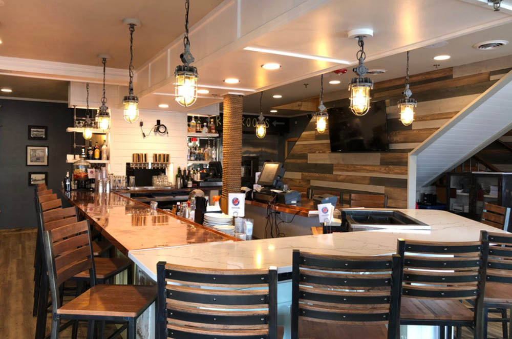 Fins Fish House & Raw Bar